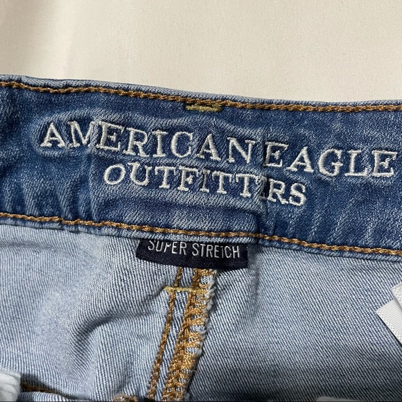 American Eagle Shorts - Picture 2 of 3